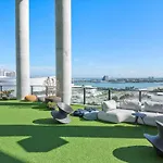 Mvr - Designer Apt With Jaw-Dropping Views & Pool