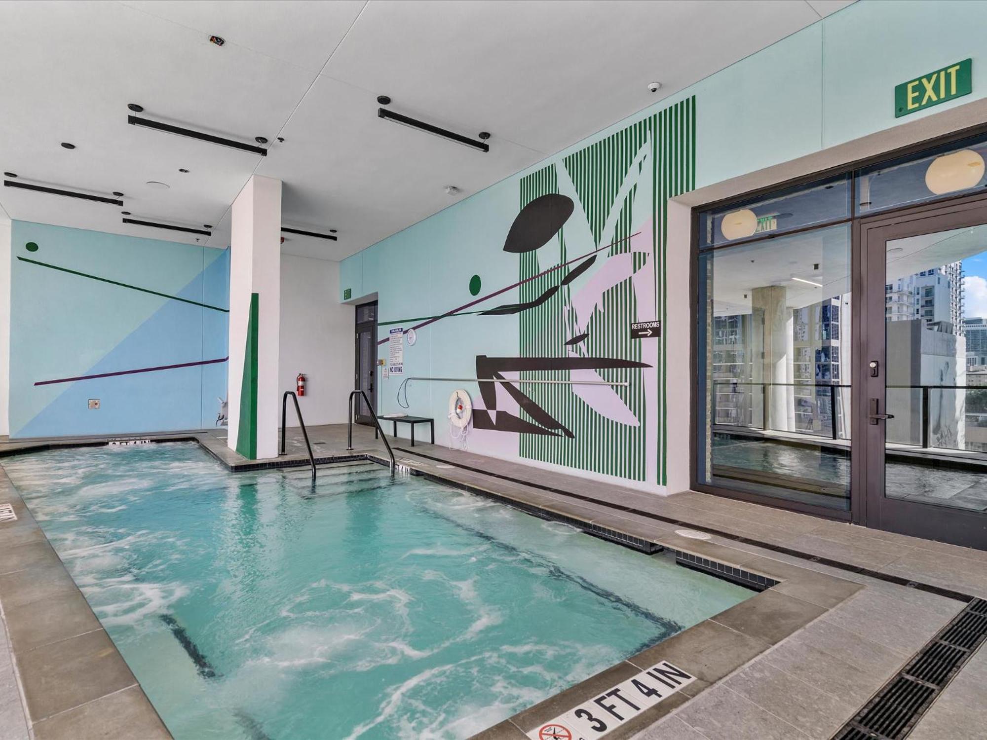 Apartamento Mvr - Designer With Jaw-dropping Views & Pool *
