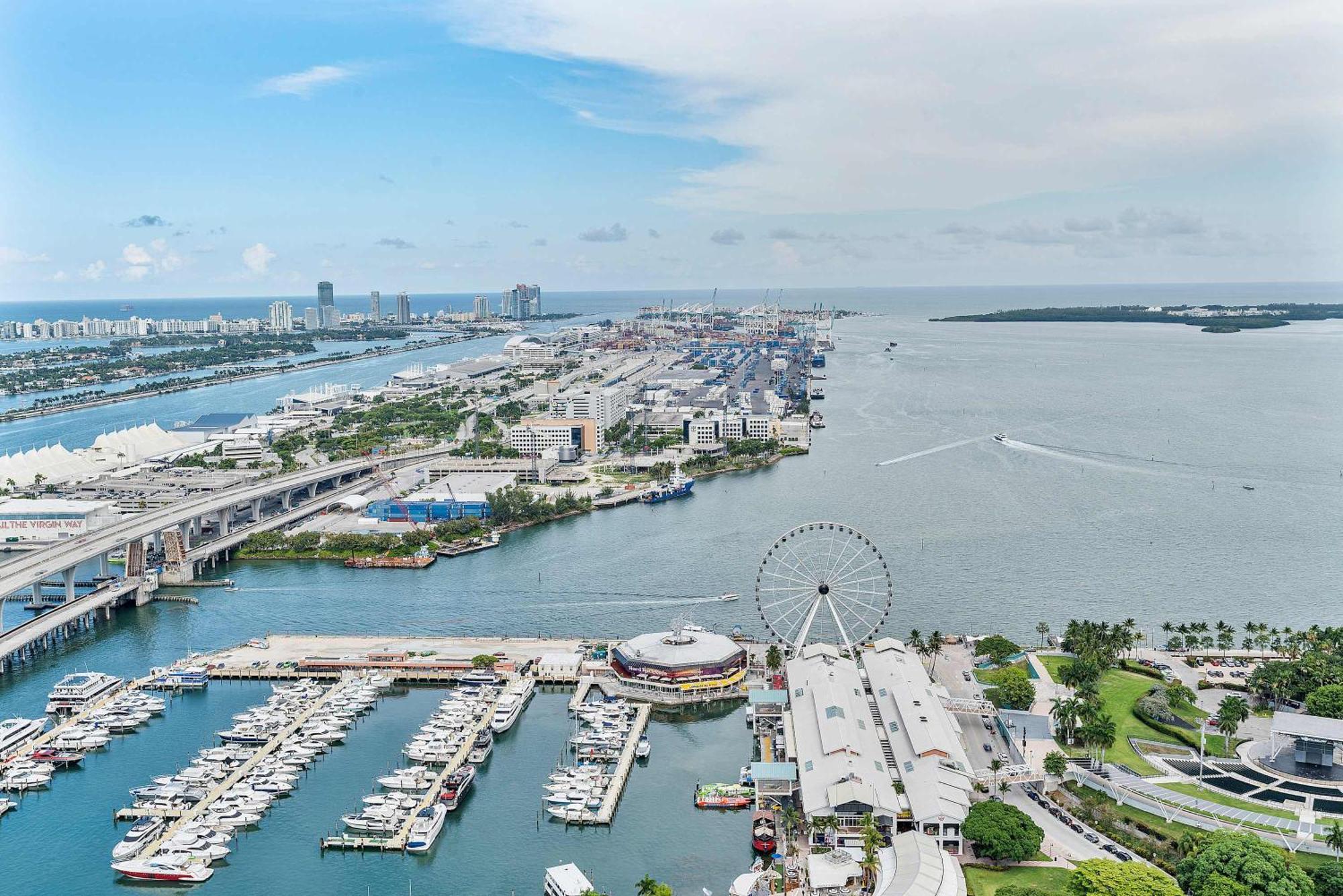 Mvr - Designer With Jaw-dropping Views & Pool Apartamento Miami