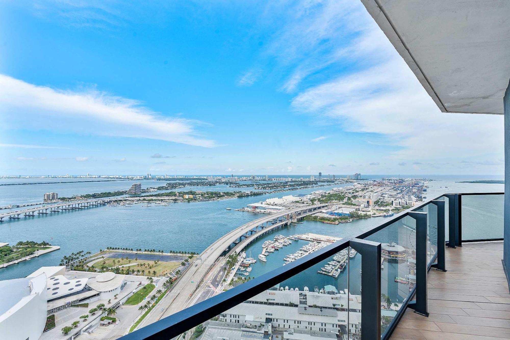 Mvr - Designer With Jaw-dropping Views & Pool Miami